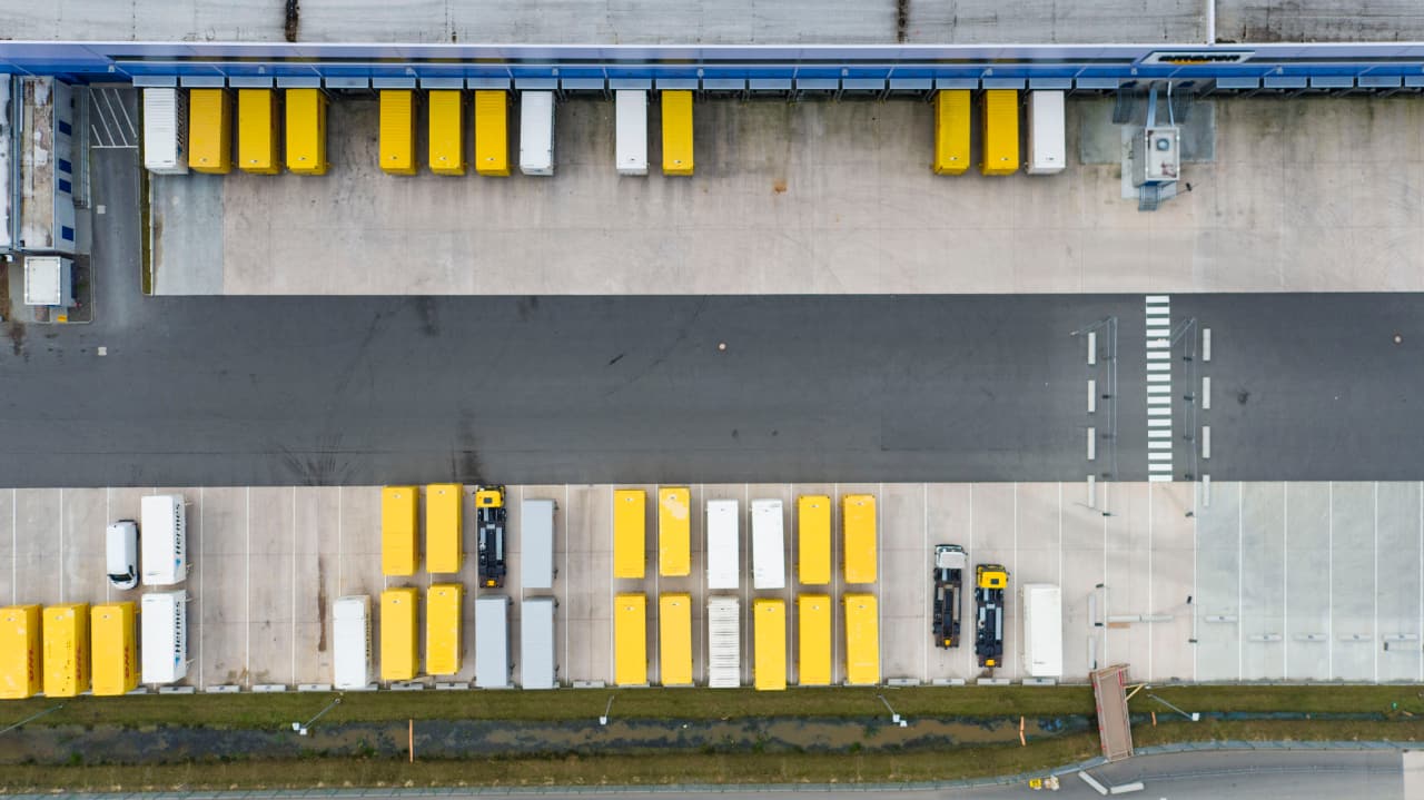 Luftaufnahme Logistikzentrum von Amazon in Winsen an der Luhe | format3 übernahm Planungskoordination und Baumanagement