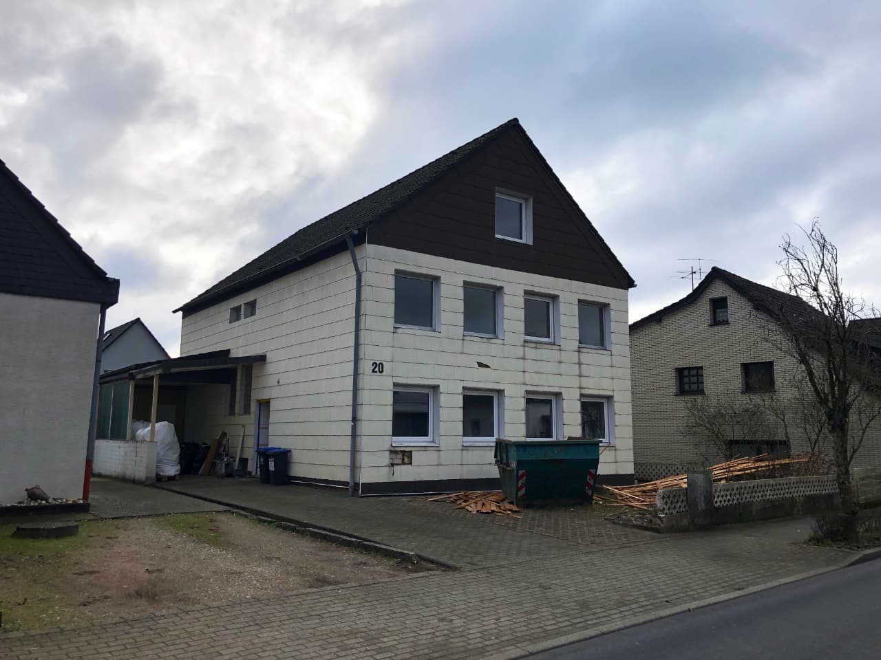 Umbau und Sanierung Bestattungsinstitut mit Wohnung, format3