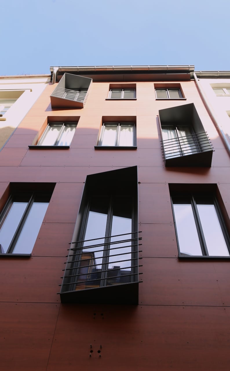 Sanierung und Erweiterung eines Gebäudes in der Friesenstraße in Köln, format3 architekten+ ingenieure