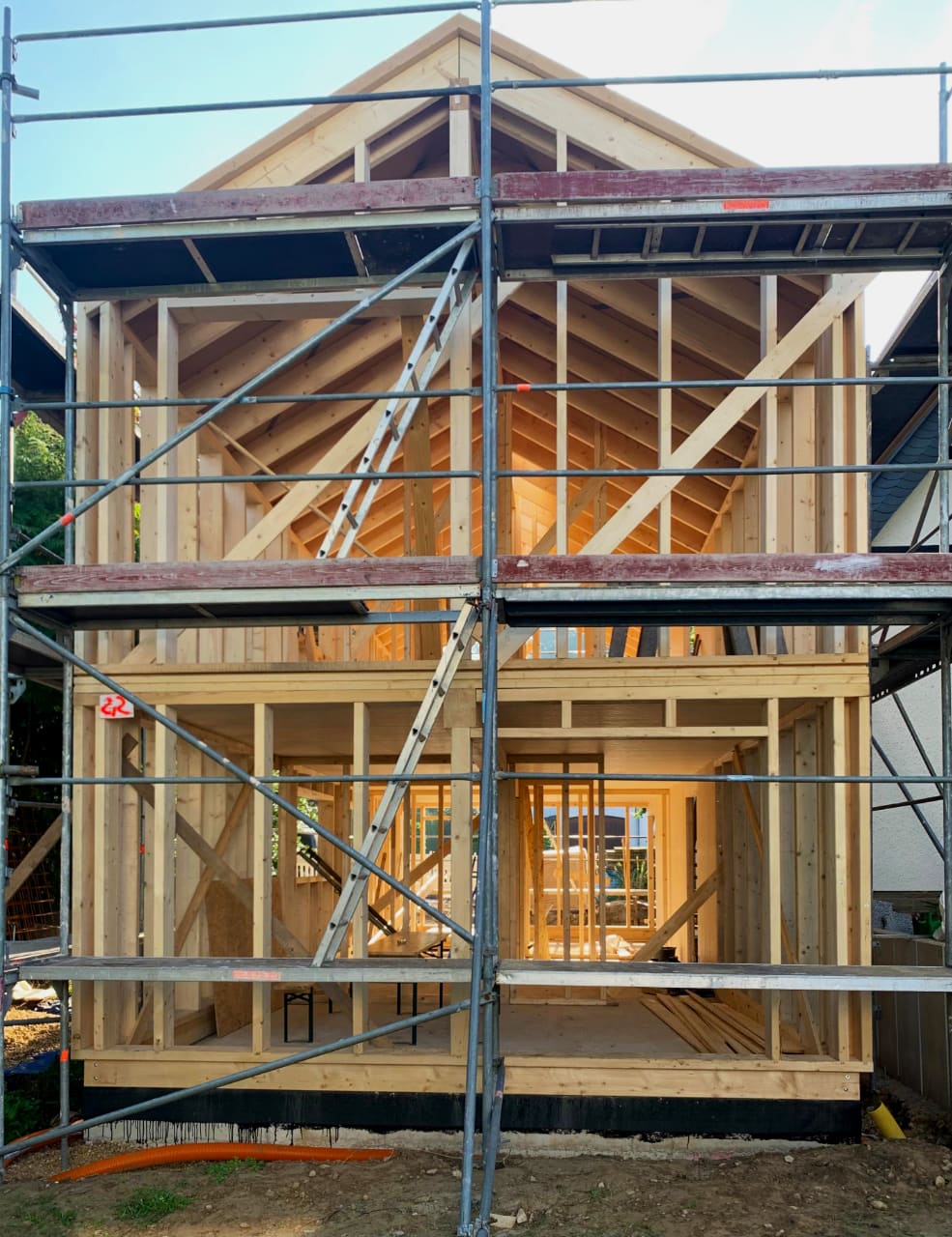 Errichtung eines Büroanbaus für format3 an das bestehende Privathaus